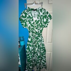 Zara Green and White Leaf Belted Long Maxi Dress Size Medium